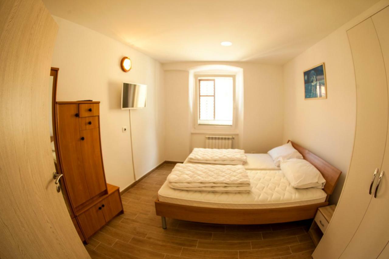 Ferienwohnung Port Izola Exterior foto